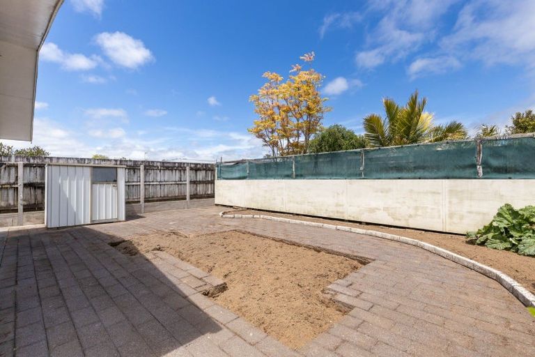 Photo of property in 2/31 Grey Street, Waitara, 4320