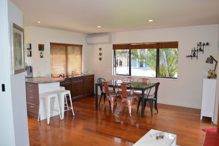 Photo of property in 45 Kauri Grove, Coromandel, 3506
