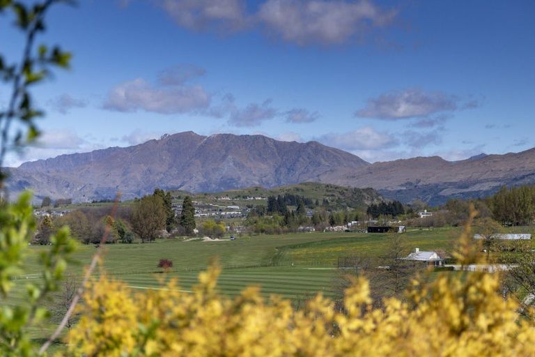 Photo of property in 7 Derby Street, Arrowtown, 9302