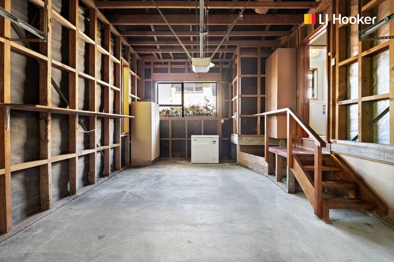 Photo of property in 5-5a Mornington Road, Balaclava, Dunedin, 9011