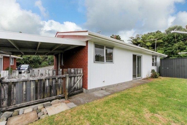 Photo of property in 1/117 Seaview Road, Westown, New Plymouth, 4310
