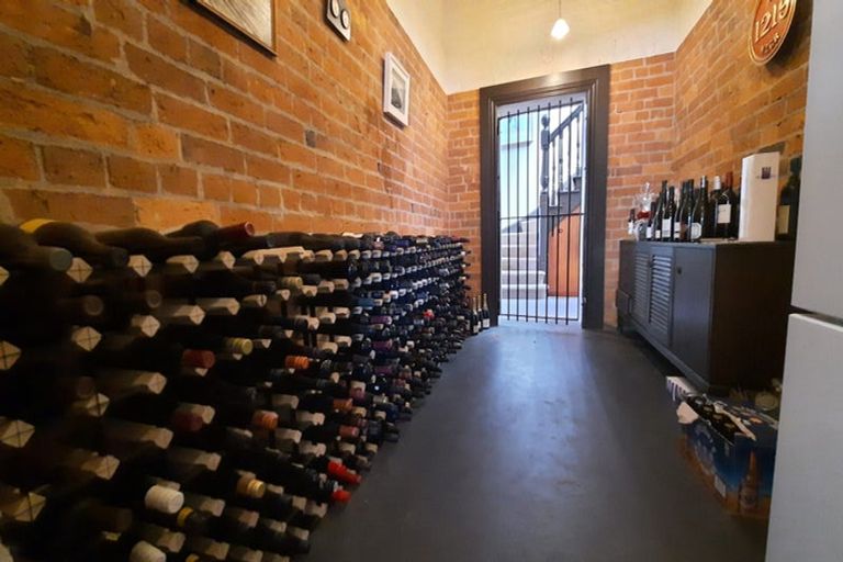 Photo of property in 21 Ross Place, Lawrence, 9532