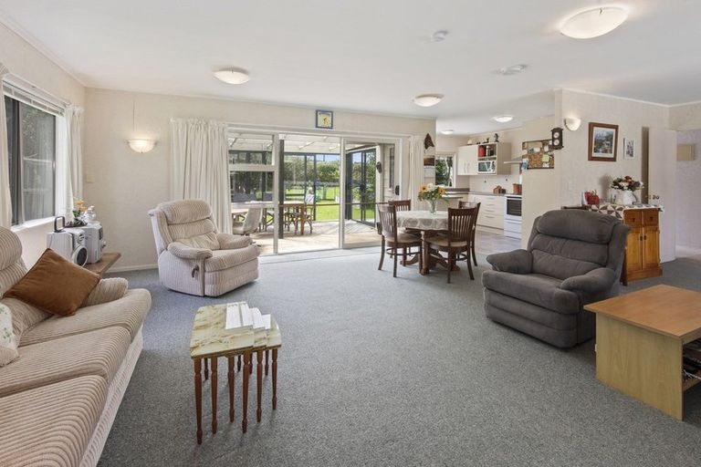 Photo of property in 66 Saleyards Road, Kauri, Kamo, 0185