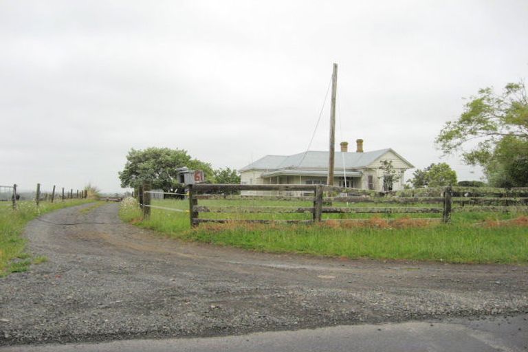 Photo of property in 61 Ponga Road, Opaheke, Papakura, 2584