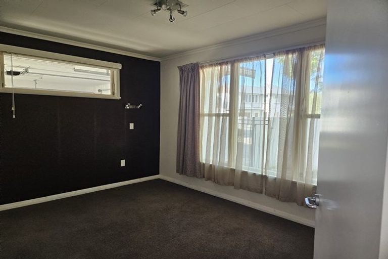 Photo of property in 39 Ihaka Street, Hokowhitu, Palmerston North, 4410