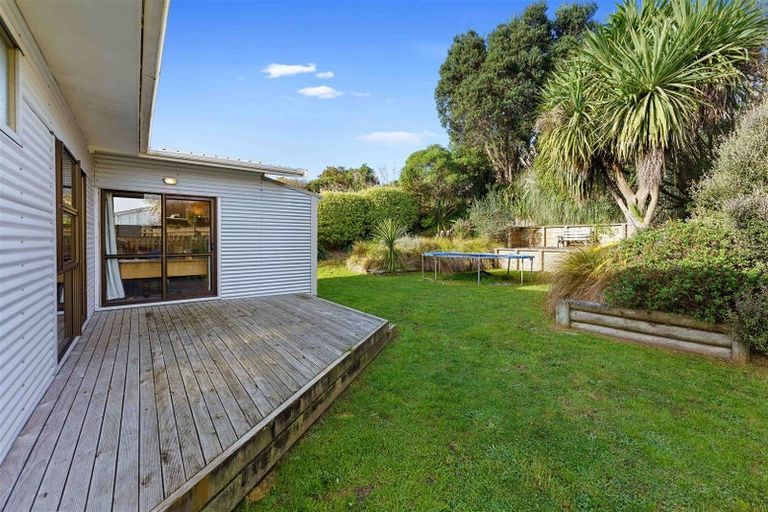 Photo of property in 108 Alexander Road, Raumati Beach, Paraparaumu, 5032