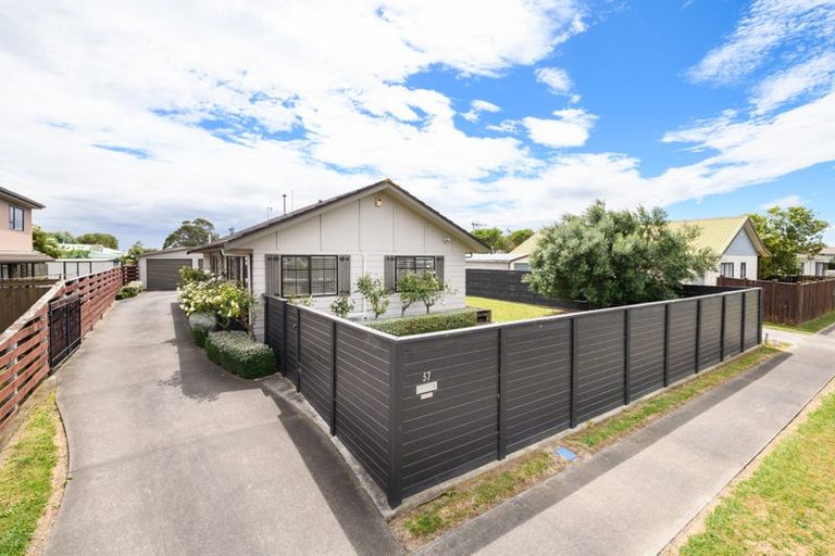 Photo of property in 57 Raglan Avenue, Cloverlea, Palmerston North, 4412