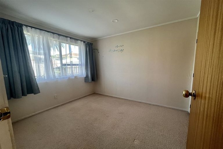 Photo of property in 3 Faith Bullock Place, New Lynn, Auckland, 0600