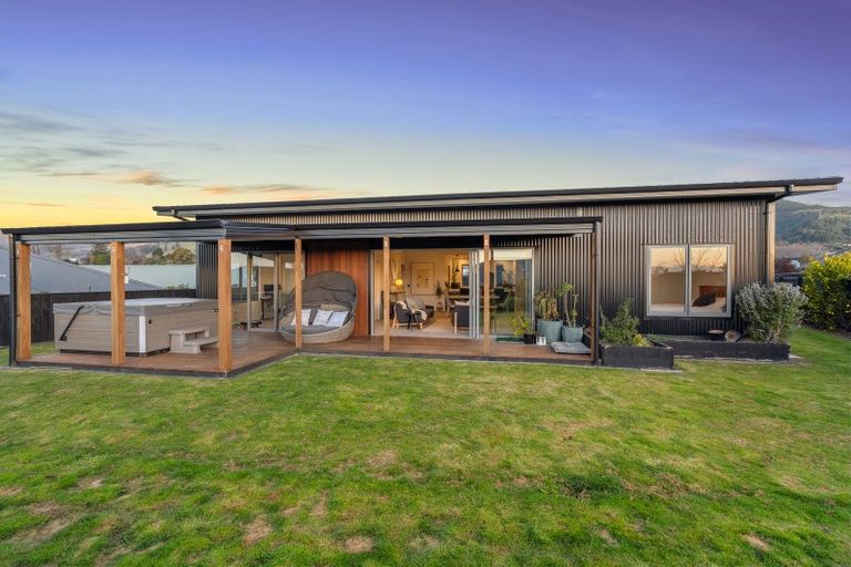 Photo of property in 4 Tarn Close, Richmond, 7020