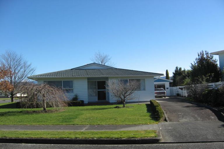 Photo of property in 4 Fairbrother Street, Carterton, 5713
