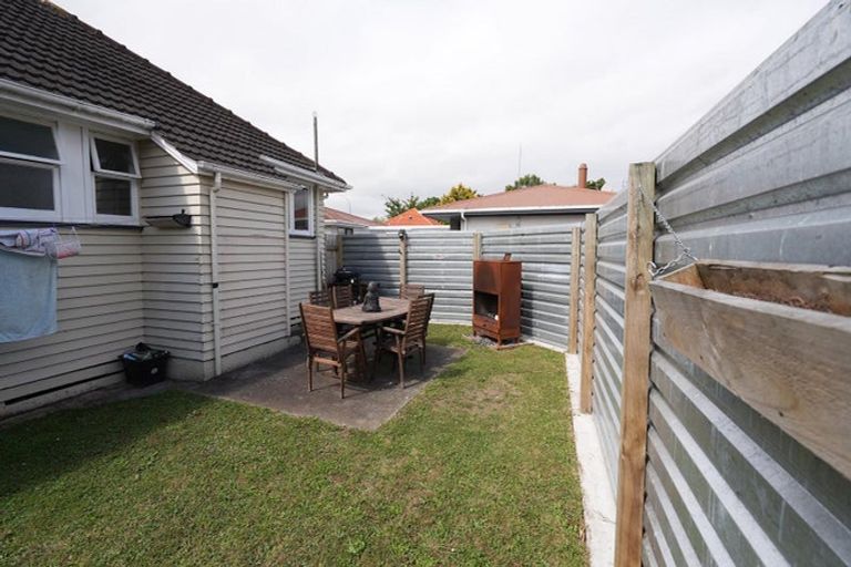 Photo of property in 57a Crewe Crescent, Hokowhitu, Palmerston North, 4410