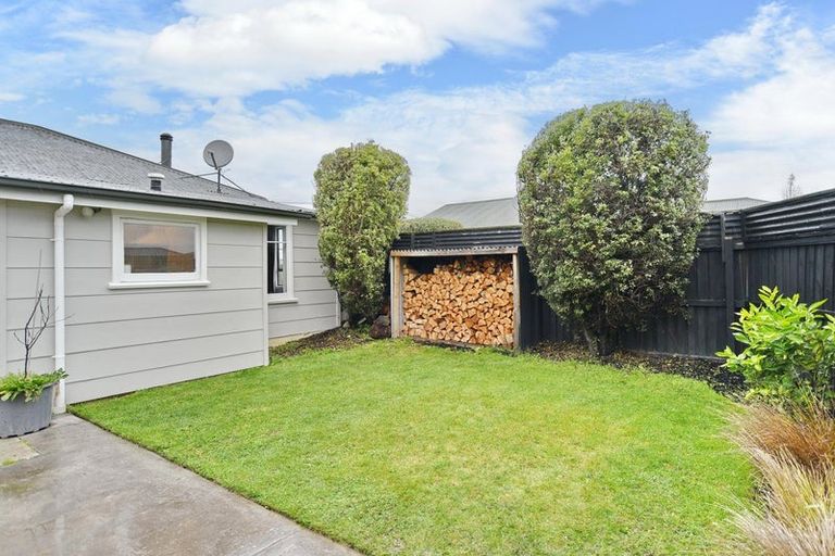 Photo of property in 25 Mackworth Street, Woolston, Christchurch, 8062
