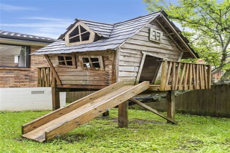 Photo of property in 19a Ranui Avenue, Ranui, Auckland, 0612