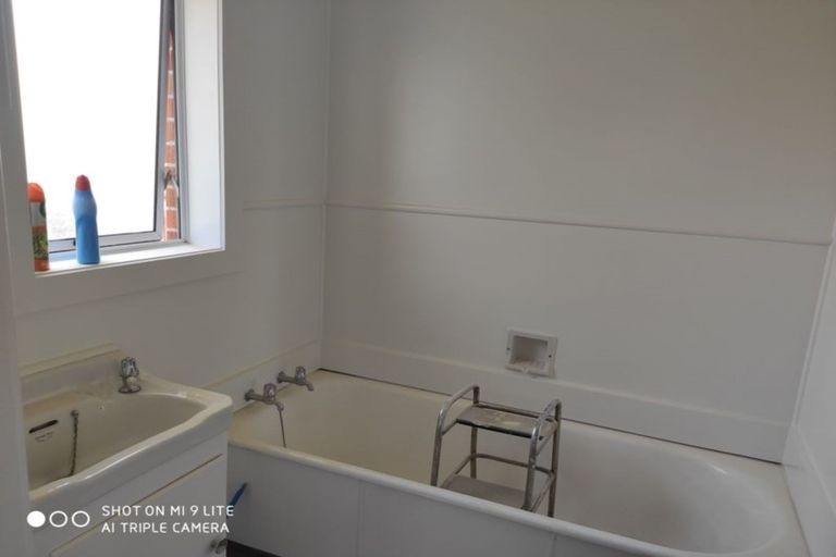 Photo of property in 2 Orion Street, Papakura, 2110