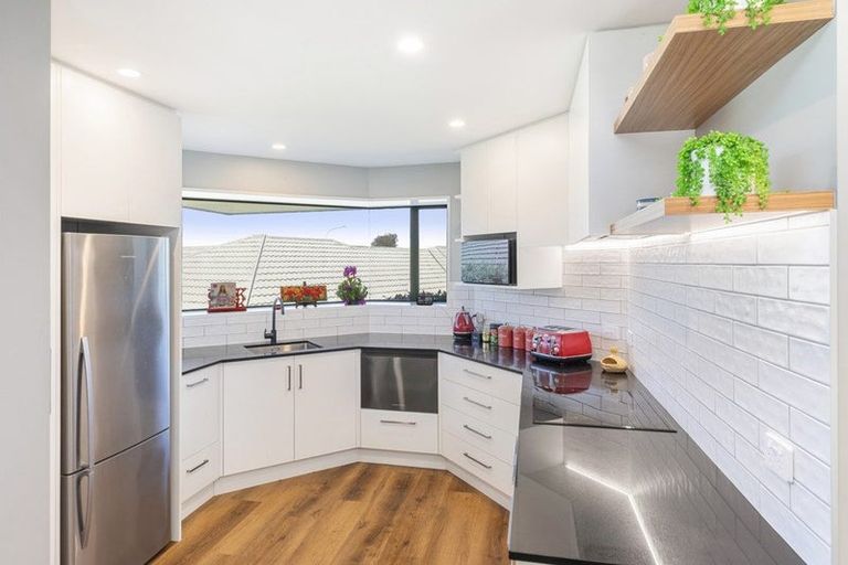 Photo of property in 16 Mcdougal Place, Kaiapoi, 7630