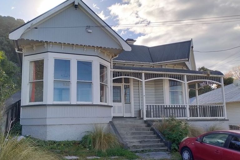 Photo of property in 8 Allandale Road, Saint Clair, Dunedin, 9012