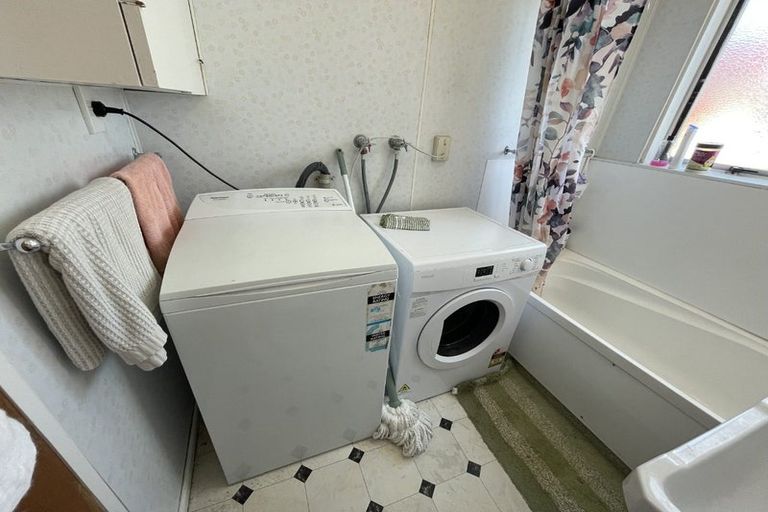 Photo of property in Adelphi Apartments, 183 The Terrace, Wellington Central, Wellington, 6011