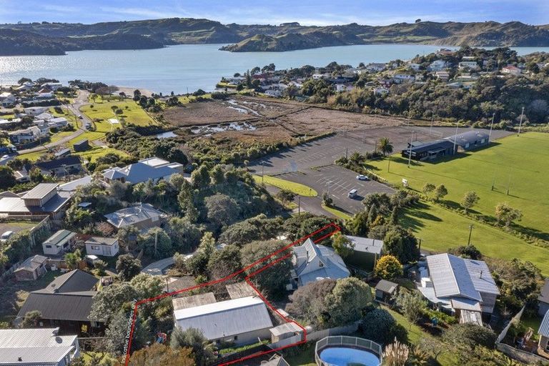 Photo of property in 44b Cross Street, Raglan, 3225