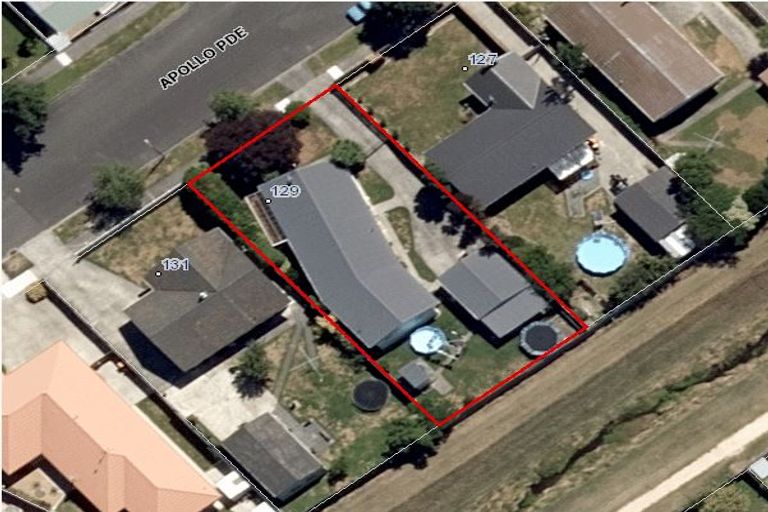Photo of property in 129 Apollo Parade, Milson, Palmerston North, 4414