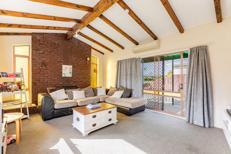 Photo of property in 37 Robinson Crescent, Tamatea, Napier, 4112