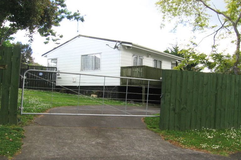 Photo of property in 10 Lendenfeld Drive, Papatoetoe, Auckland, 2025