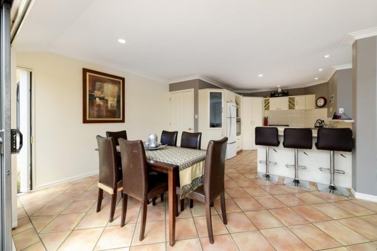 Photo of property in 26 Corinth Grove, Papamoa Beach, Papamoa, 3118