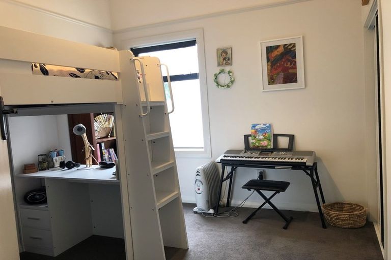 Photo of property in 28 Hiropi Street, Newtown, Wellington, 6021