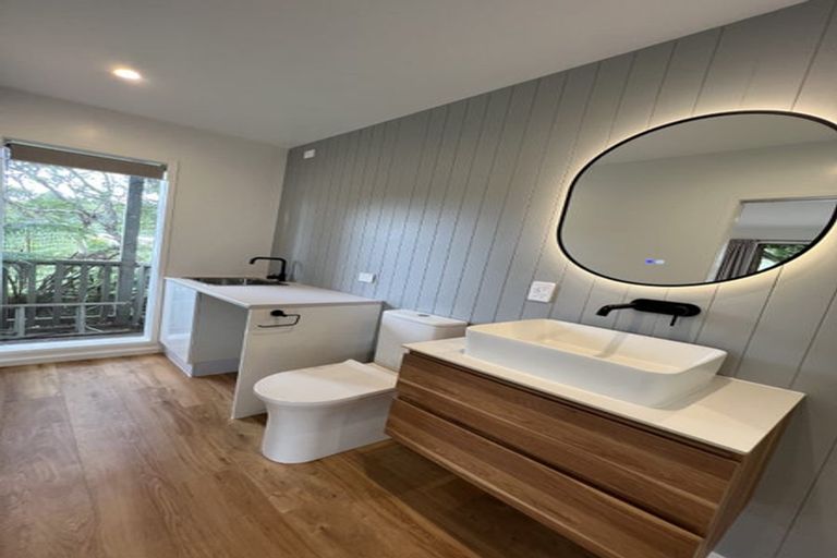 Photo of property in 25 Wirihana Road, Titirangi, Auckland, 0604