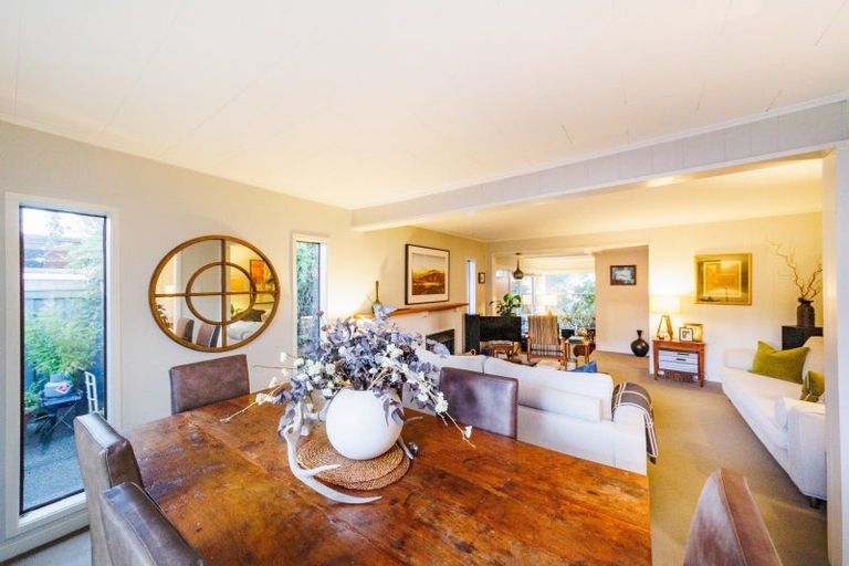 Photo of property in 98 Jickell Street, Hokowhitu, Palmerston North, 4410