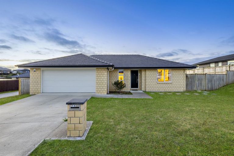 Photo of property in 15 Hillpark Drive, Pokeno, 2402
