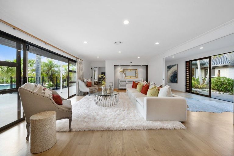 Photo of property in 349 Clifton Road, Whitford, Howick, 2571