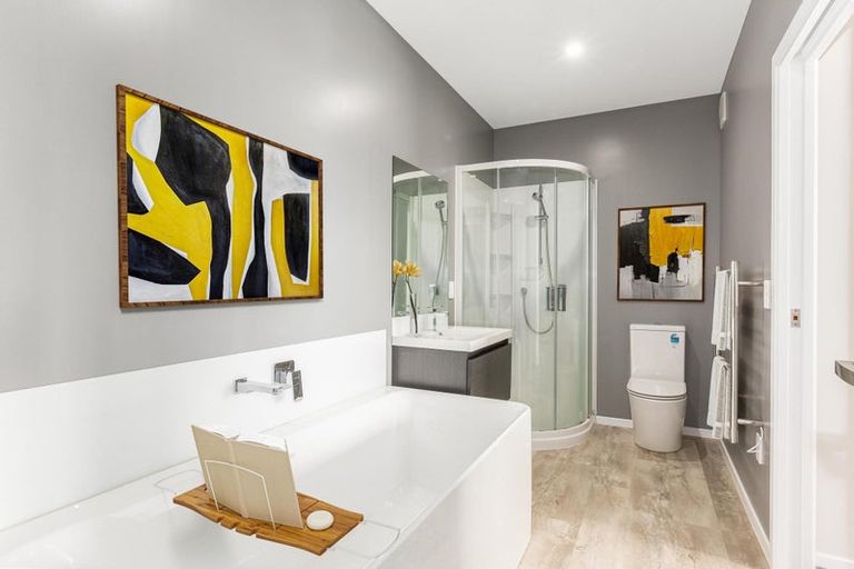 Photo of property in 16 Kopua Place, Whitby, Porirua, 5024