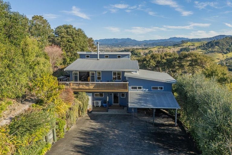 Photo of property in 10 Rabbit Way, Whitianga, 3510