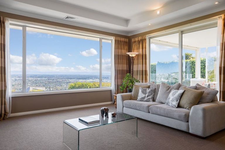 Photo of property in 6 Stonewall Place, Huntsbury, Christchurch, 8022