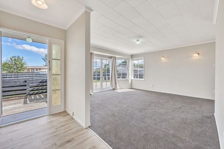 Photo of property in 17a Arnwood Street, Manurewa, Auckland, 2102