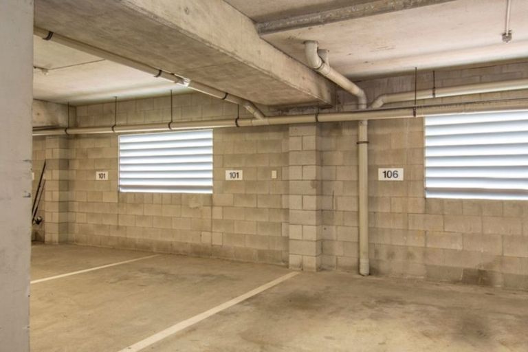 Photo of property in 106/27 Banks Avenue, Mount Maunganui, 3116