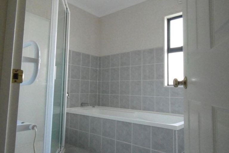 Photo of property in 59 Ransom Smyth Drive, Goodwood Heights, Auckland, 2105