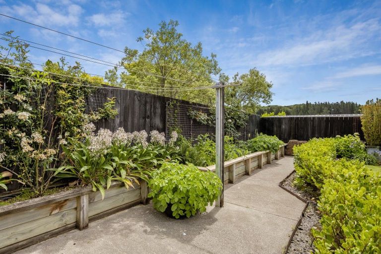 Photo of property in 8 Tui Drive, Picton, 7220