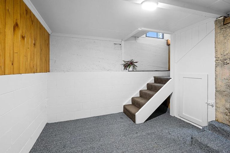 Photo of property in 79 Mould Street, Waitara, 4320