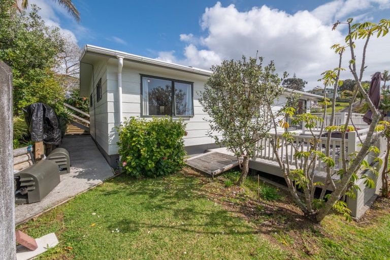 Photo of property in 38 Stratford Drive, Cable Bay, 0420