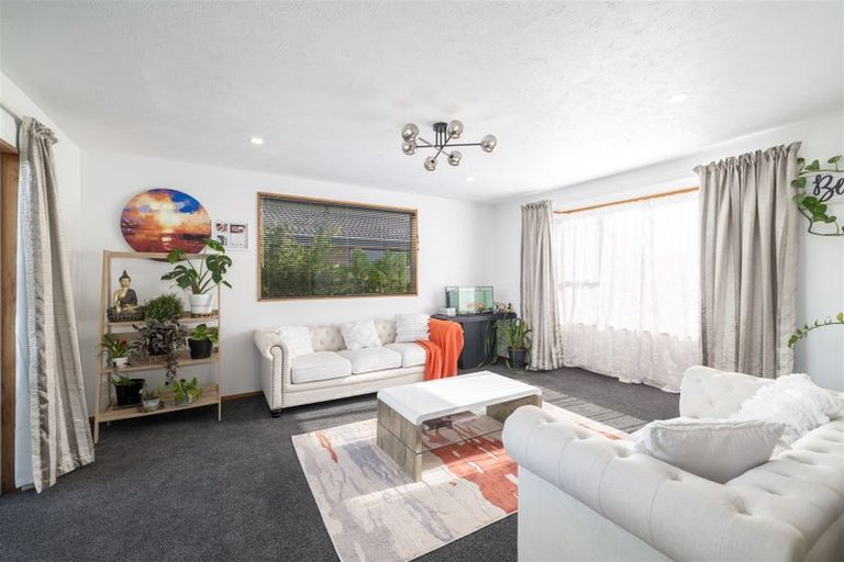 Photo of property in 24 Takaro Avenue, Sockburn, Christchurch, 8042