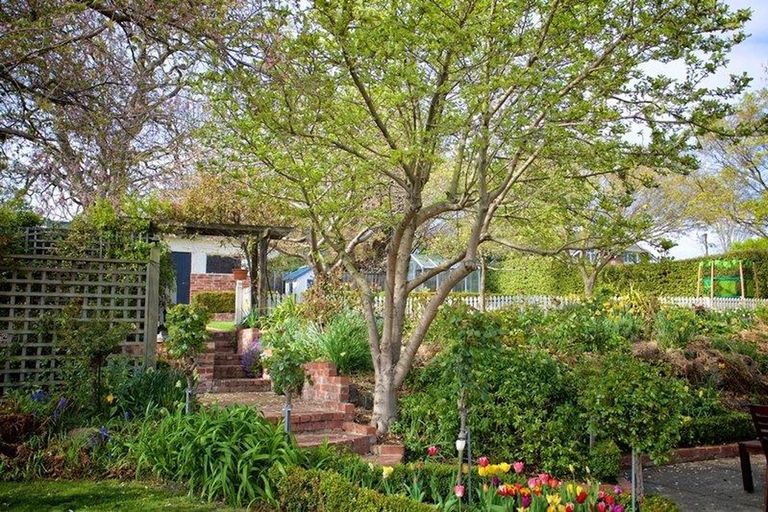 Photo of property in 14 Grasmere Street, Waimataitai, Timaru, 7910