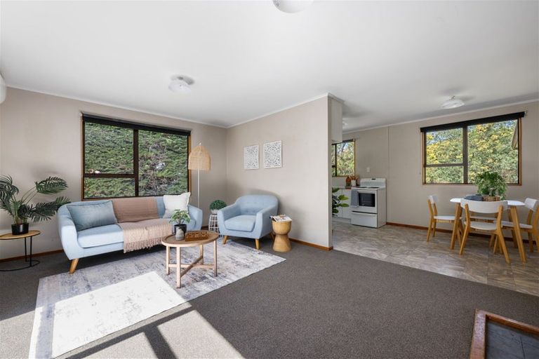 Photo of property in 80 Hawkesbury Road, Hawkesbury, Blenheim, 7272