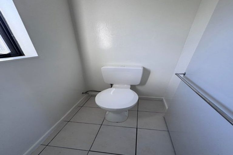 Photo of property in 35 Alexander Street, Awapuni, Palmerston North, 4412