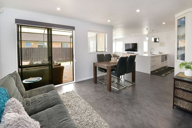 Photo of property in 39 Chic Gardens, Parakai, 0830