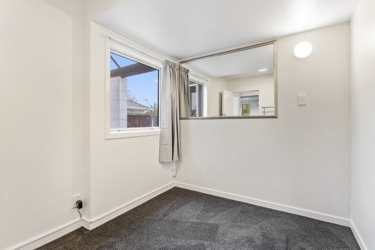 Photo of property in 2/36 Maidstone Road, Ilam, Christchurch, 8041