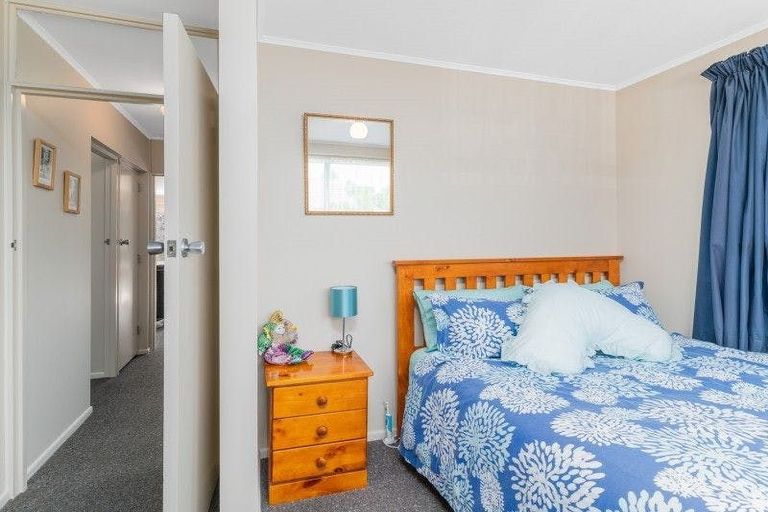 Photo of property in 9 Urella Place, Spreydon, Christchurch, 8024