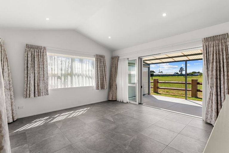 Photo of property in 1 Kermadec Crescent, Waipu, 0510