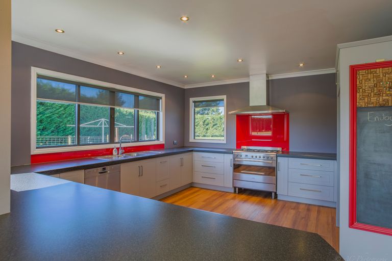 Photo of property in 16 Oak Street, Orari, Geraldine, 7992