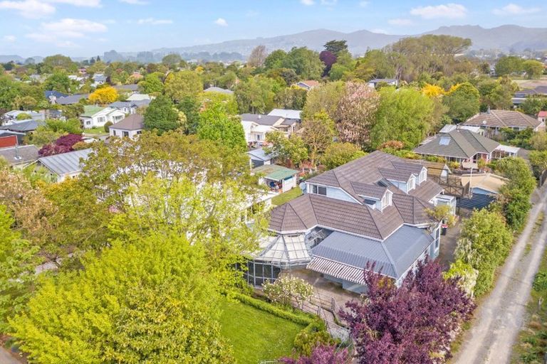 Photo of property in 94 Retreat Road, Avonside, Christchurch, 8061